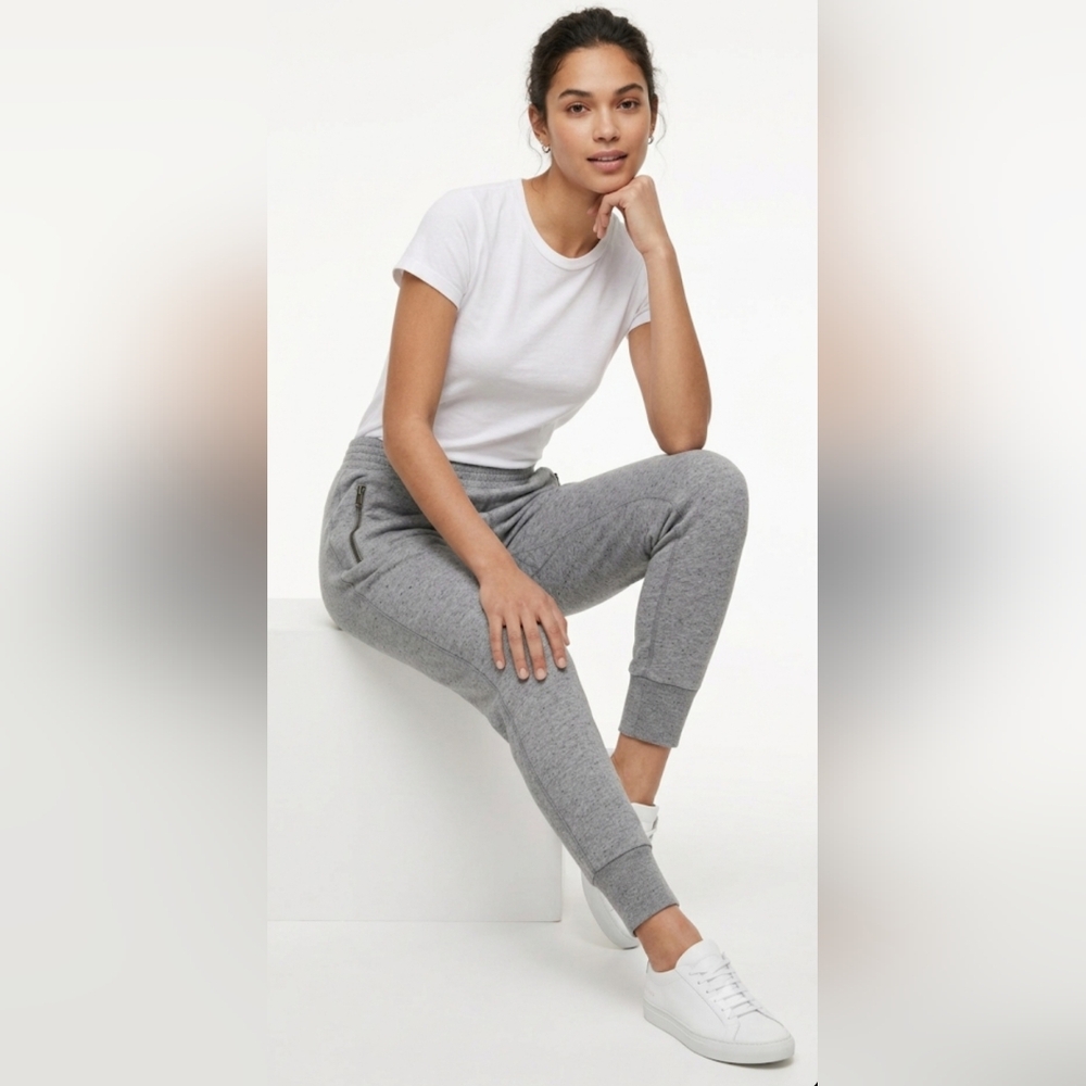 ✨️Aritzia Tna Grey Slim Joggers Sweatpants with Zipper Pockets | size S 🩶